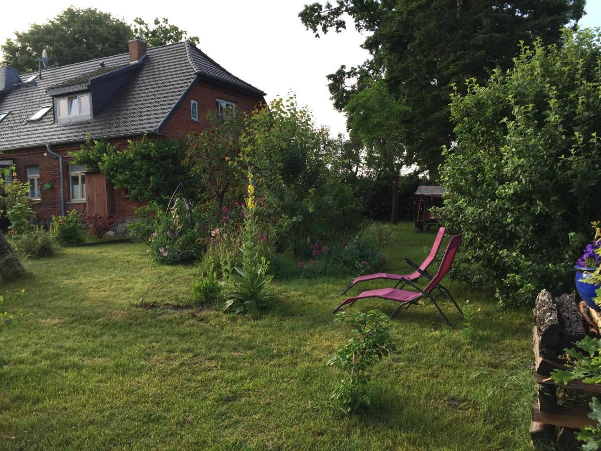 Ferienwohnung Zum Schwalbennest Wredenhagen Exterior foto